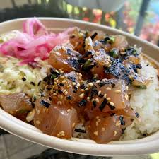 Make the fish taco sauce. Vacationing To Hawaii Here S Where To Eat And Drink In Maui Ay Magazine