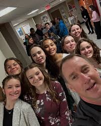 This group sang Black is the color of my trues loves hair and got a 1 great  job Ladies.