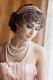 1920's women's long hairstyles, bob finger waves side buns are the hairstyles for flapper women of the 1920s. 1920s Hairstyles 22 Best Glamorous To Try Now In 2019