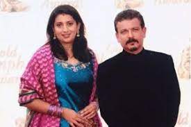 Smriti irani fell in relationship with zubin irani her friend husband during the modeling days. Smriti Irani S Romantic Post For Husband Will Make You Fall In Love
