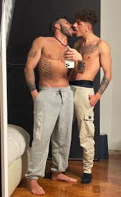 DavideOF🔞XXL🇮🇹 on X: 🇮🇹 Stanotte io e @IAMJOHNNYVIPER non ci siamo  dati limiti 🥵💦 io e lui ci divertiamo troppo… 🇺🇸 johnny viper and i  didnt set limits in bed tonight FULL