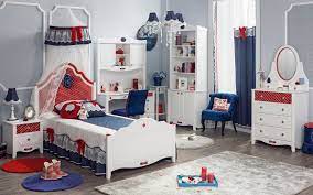 strawberrydecoration dekorasyon genc oda kirmizi beyaz mavi mavioda beyazoda klasik red blue white mavi odalar mobilya mavi