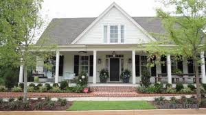 You are able to just put some. Southern Living S 2012 Farmhouse Renovation Sneak Peek Youtube