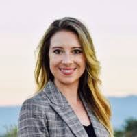 Lana Wilson's Instagram, Twitter & Facebook