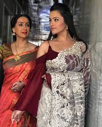 Top Shagun Saree Blouse Designs Yeh Hai Mohobbatein Actress Aarmus Anita looks like a vision in her sheer embellished saree. top shagun saree blouse designs yeh