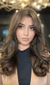 Butterfly Haircut with Bangs 20 Ideas: Embrace Your Free-Spirited Style!