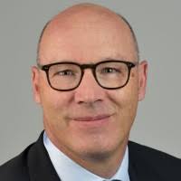 200+ perfiles de «Vock»