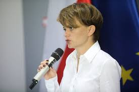 Jadwiga katarzyna emilewicz z domu szyler (ur. Synowie Emilewicz Na Nartach Wiceminister Oburzony