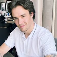 He made his debut as a singer when he auditioned as a solo artist for the british television series the x factor in 2008. Liam Payne S Son Bear Brings Him To Tears As He Begs We Need You Here Now Daddy Irish Mirror Online