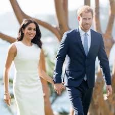 Only this time, she's doing it alongside activist and feminist gloria steinem. Meghan Markle Tells Gloria Steinem Prince Harry Is A Feminist