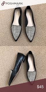 Black And White Pointed Toe Flats Euc Nine West Pointed Toe Flats Pointed Toe Flats Flats Nine West