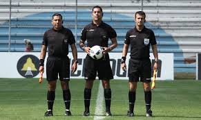 José Luis Espinel será el árbitro central de El Nacional-Barcelona