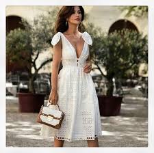 Vendo bellissimo abito da sposa , in pizzo sangallo e in crep. Pizzo San Gallo Must Estate 2019 Alice S Secret