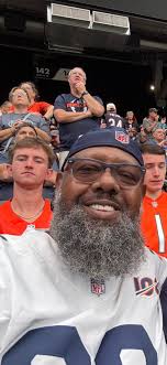 Introduction with a pet photo