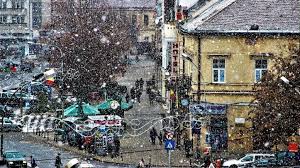 Elena mateescu, director general al administraţiei naţionale de conform acesteai, cu privire la vremea de crăciun 2019, la nivelul întregii ţări, ninsorile vor fi prezente doar la altitudini de peste 1.800 de metri. Cum Va Fi Vremea De CrÄciun Èi Revelion La Satu Mare Fulgi De Nea In Noaptea Dintre Ani