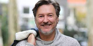 Schauspieler und schlagersänger willi herren («lindenstraße») ist tot. Lindenstrassen Darsteller Martin Armknecht Als Robert Engel Ich War Das Schwein Der Serie Kolner Stadt Anzeiger