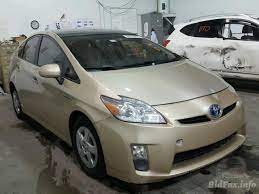 The midnight black metallic paint is just the beginning. Toyota Prius 2010 Gold 1 8l 4 Vin Jtdkn3du7a0091097 Free Car History