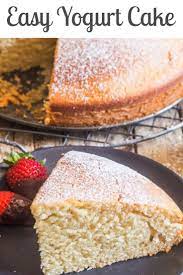 A Super Easy Healthy Greek Yogurt Cake Recipe Delicious And Moist Strawberry Blue Yogurt Dessert Recipes Greek Yogurt Recipes Dessert Yogurt Recipes Healthy