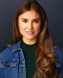 Suzanne Baum's Instagram, Twitter & Facebook