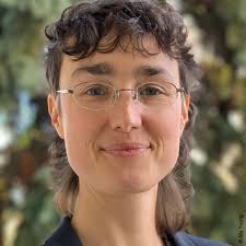 Carla Young's Instagram, Twitter & Facebook