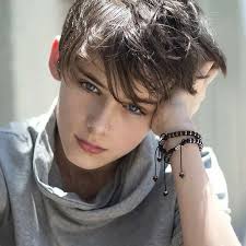 Cậu bé từng được mệnh danh đẹp trai nhất thế giới giờ ra sao?