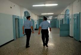 Ministero della giustizia posti a concorso. Concorso Polizia Penitenziaria 2017 Requisiti Fisici Come Diventare Agente Urbanpost