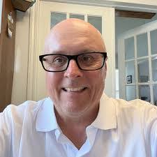 Mark Marek's Instagram, Twitter & Facebook