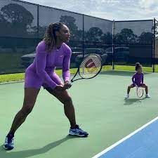Descubre en tiktok los videos cortos relacionados con serena williams olympia. Serena Williams And Daughter Olympia 2 Twin On Tennis Court People Com