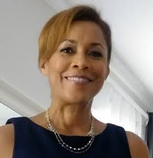 Pamela Nicholas's Instagram, Twitter & Facebook