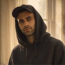 If you ever happen to be in Tbilisi I would highly recommend going around  the old part at night… It is safe, walkable, and it takes you to a kind of  oriental