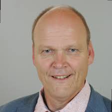 Afgelopen maandag heb ik mijn HBO diploma Toegepaste Gerontologie mogen  ondertekenen! Nu op zoek naar de volgende stap: een toffe baan of  traineeship. Functies als zorgadviseur of Wmo-consulent…