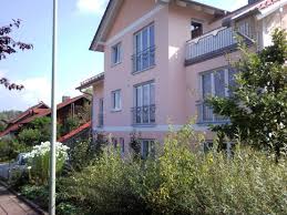 Finde 211 angebote für wohnung regensburg privat zu bestpreisen, die günstigsten immobilien zu miete ab € 224. 2 Zimmer Wohnung Zu Vermieten Kamillenweg 9 93170 Bernhardswald Regensburg Kreis Mapio Net