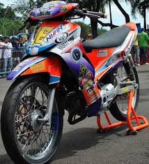 Sebenarnya, pola pikir untuk mengganti lampu utama sepeda motor ini sudah lama sekali. Modifikasi Motor Jupiter Z Warna Biru Hitam Blog Gambar Modifikasi Motor Bike Tank Cycle Stickers Mini Bike
