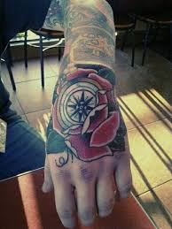 Although these tattoos are more loved by women, they are often used for both sexes. 45 Great Compass Tattoos On Hand