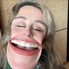 Chantal Janzen Official