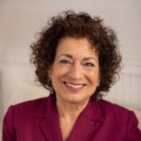 Kathleen June's Instagram, Twitter & Facebook