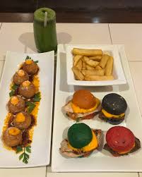 مطعم كلاسيك برجر Classic Burger الاسعار المنيو الموقع كافيهات جده افضل مقاهي جده