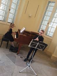 Davon sollen viele standorte betroffen sein. Kum E V Musikalische Fruherziehung Kleinkinderunterricht Klavierunterricht Zeichenkurse Tanzunterricht