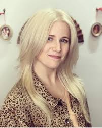 Reviews of Exhibit Salon