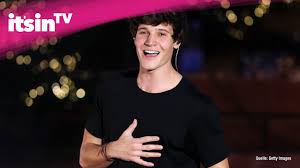 Sänger wincent weiss trifft auf schauspieler edin hasanovic kontrahenten mit kampfansagen zu „schlag den star in diesem duell dürfte, um es mal mit wincents worten zu sagen „musik sein. Wincent Weiss Nach Dsds Bald In Dieser Castingshow Youtube