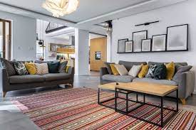 Ways To Decorate Your Large Living Room Wall Like A Pro Large Living Room Interior Design Living Room Modern Living Room Wall