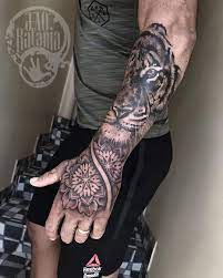unterarm tattoo mann vorlagen in 2020 hand tattoos hand tattoos for guys mandala hand tattoos