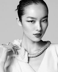 Fei Fei Sun @feifeisun x Vogue China @voguechina . . . . . . . . . .  #stocktonjohnson #vogue #voguechina #supermodel #topmodel #feifeisun  #hasselbald #editorialphotography #beautyphotography #hasselblad  fromthearchives