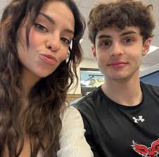 Year 2 in the books #swisscheese #bedmund #rolled #unc 100m: 11.38 ->10.59  200m: 22.53 ->21.85