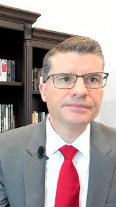 Last week, our Fort Myers office had the honor of hosting an exceptional  book signing event with author, Dr. Brian Hummel MD. Dr. Hummel, with his  profound experience as a surgeon, captivated