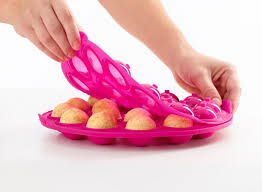 Remove from heat and pour into medium bowl. Cake Pops Mould Lekue