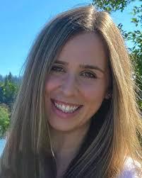 Courtney Spink's Instagram, Twitter & Facebook