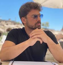 Ayça ayşin turan and alp navruz new series ada masalı and ada masalı (sing.same, but either the female or male side of the traditional bread made of a mixture of barley, wheat, and spices). Alpnavruzespana Simplemente El Likes Hazsin Instagram