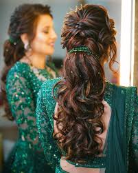 Here are some best hairstyles for big or wide forehead faces. 51 Stunning Wedding Hairstyles For A Round Face