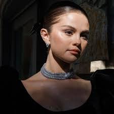 Selena Albert's Instagram, Twitter & Facebook